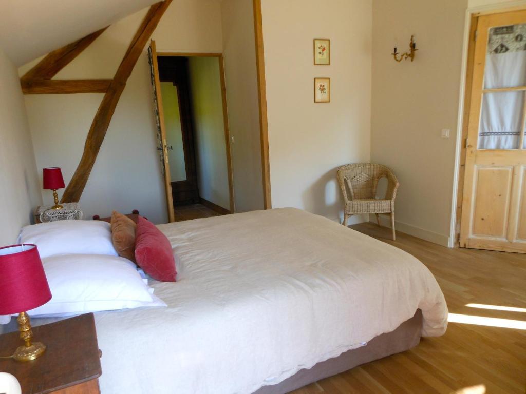 Auberge De La Tuilerie Surgy Quarto foto